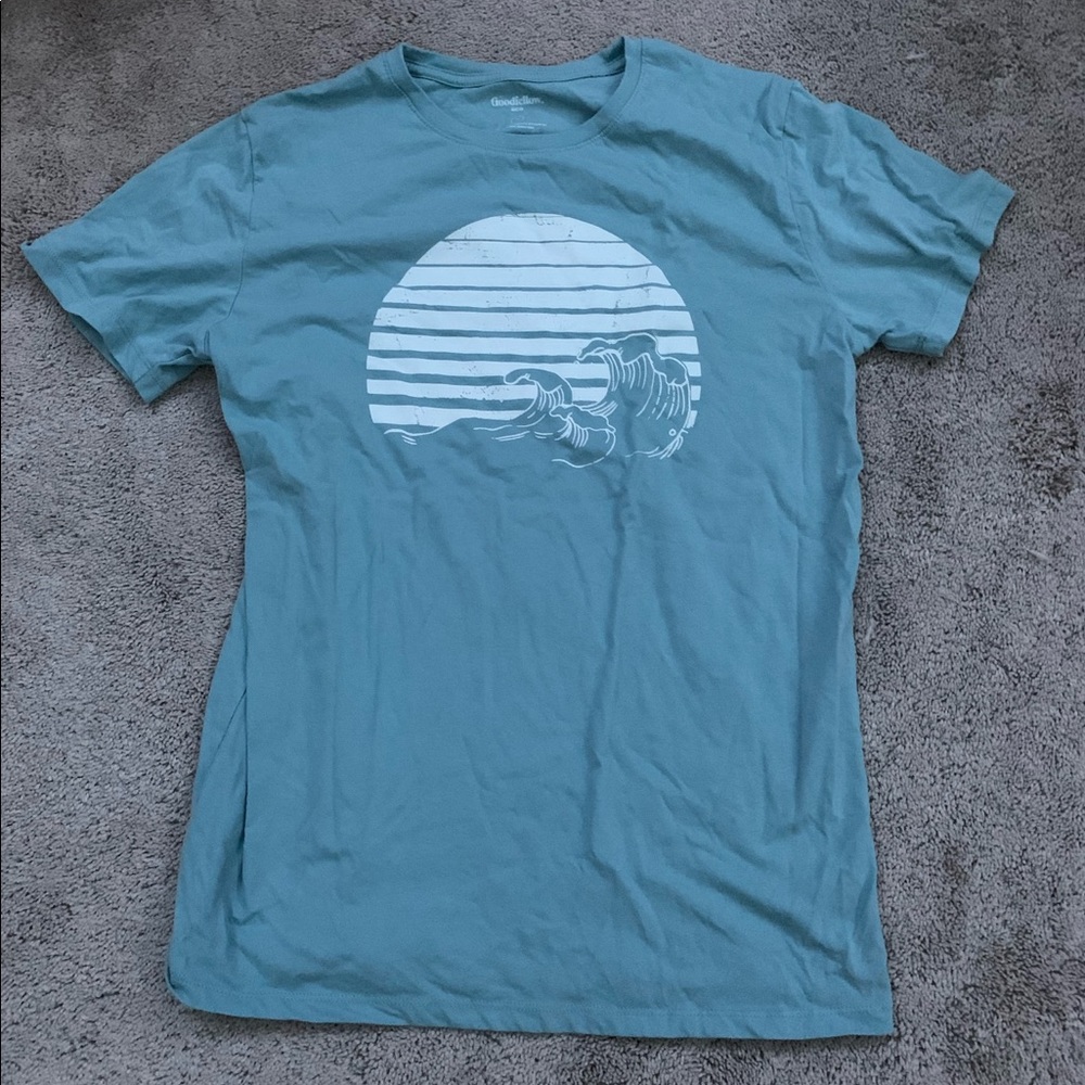 blue beachy tee